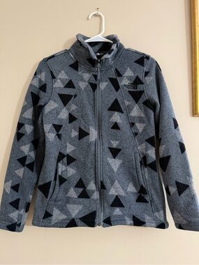 The North Face Women’s Grey & Black Triangle-Print Fleece Jacket